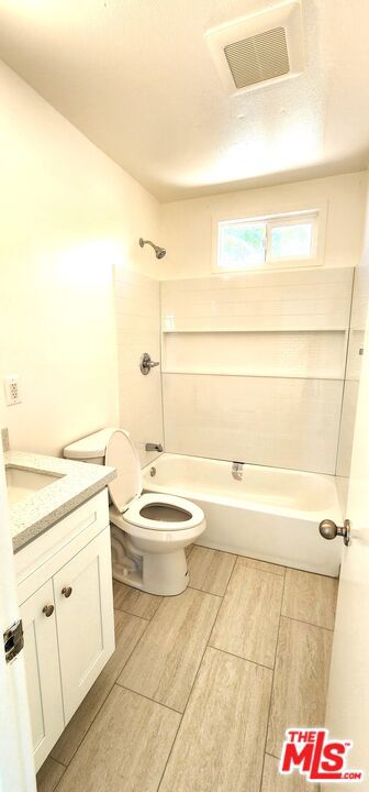 Image 5 of 13 For 13891 Moreno Rose Pl.