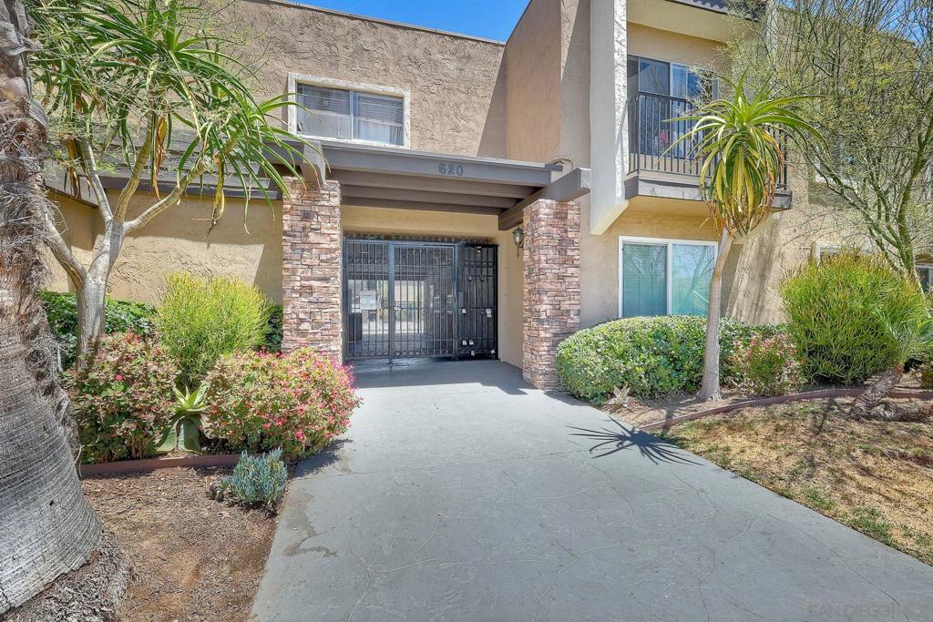 620 E Lexington #13