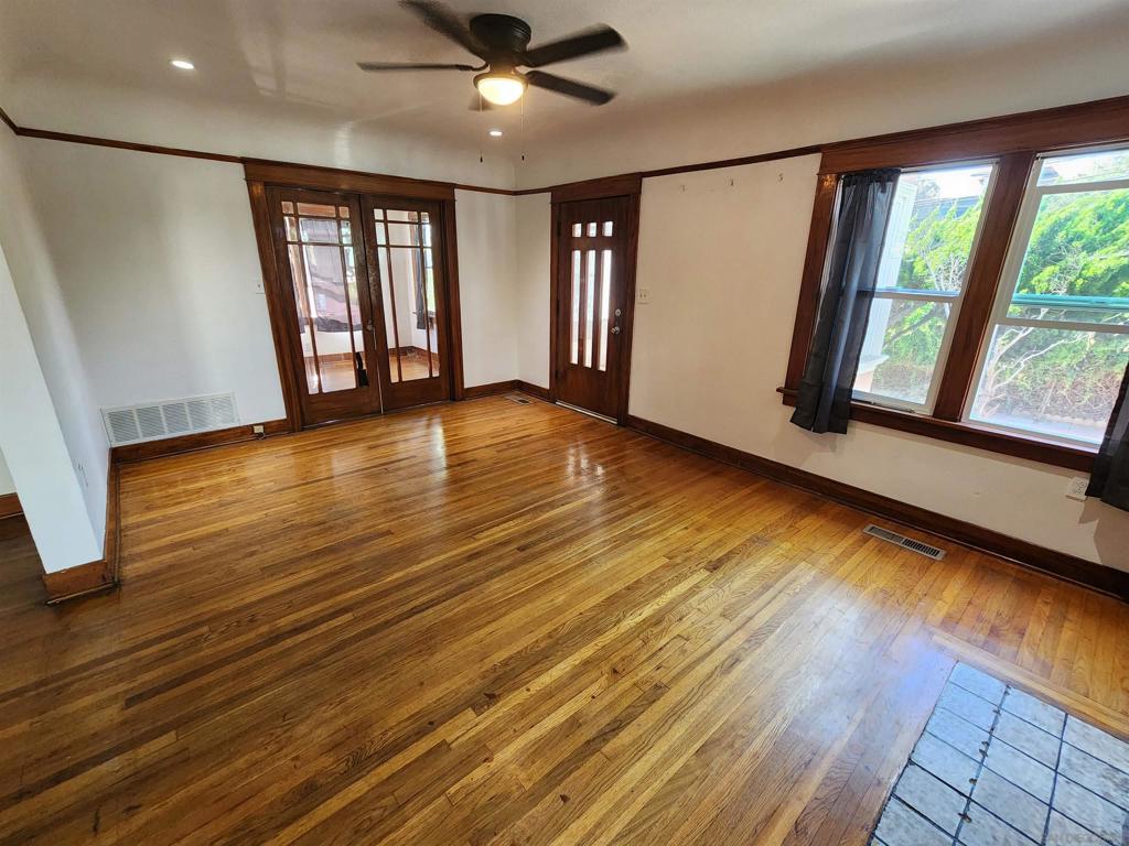 MLS #250032259SD image #9