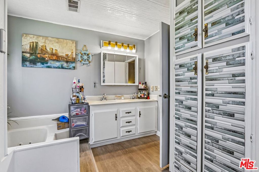 MLS #26849615 image #35