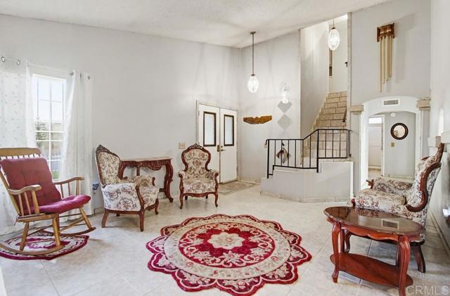 Detail Gallery Image 11 of 49 For 1775 Risueno Ct, San Diego,  CA 92154 - 4 Beds | 3 Baths