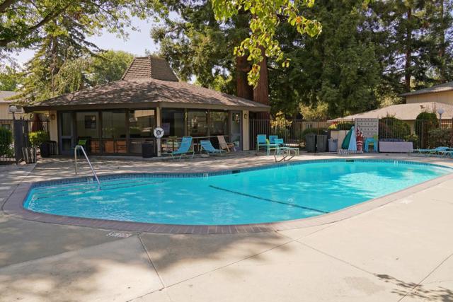 110 E Middlefield Road, Mountain View CA: https://media.crmls.org/mediaz/ee356497-43d8-42f3-bd16-a7caedb74daa.jpg