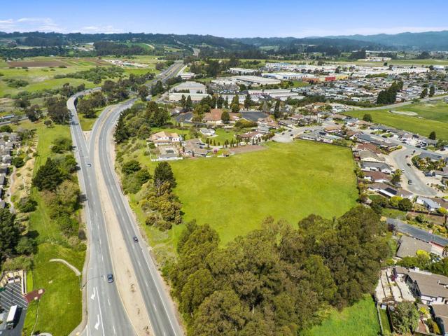 40 Eileen Street, Watsonville CA: https://media.crmls.org/mediaz/ee35f54d-4171-48db-b2a9-535280d53d97.jpg