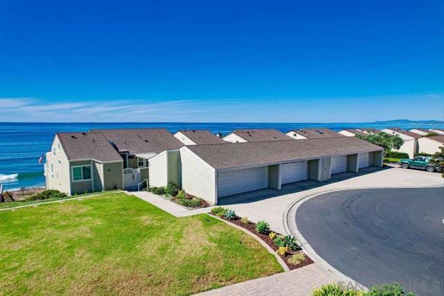 1802 Parliament Rd, Encinitas, California 92024, 3 Bedrooms Bedrooms, ,3 BathroomsBathrooms,Townhouse,For Sale,Parliament Rd,250017152SD