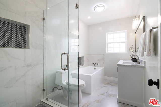 8456 Byrd Avenue, Inglewood CA: https://media.crmls.org/mediaz/ee3721c5-fd2c-4ea9-ba1a-d6590edc45c3.jpg
