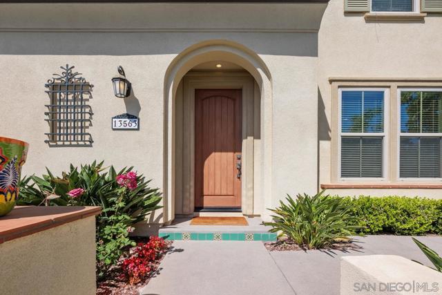 13563 Chamise Vista, San Diego CA: https://media.crmls.org/mediaz/ee379ec6-f063-46ac-9440-44e631c970f5.jpg