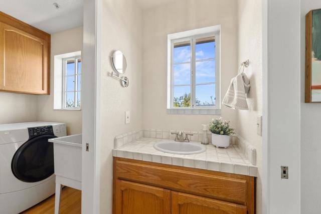 17101 Kruse Ranch Lane, Morgan Hill CA: https://media.crmls.org/mediaz/ee38dafe-55c2-4315-9492-7611abaabd84.jpg