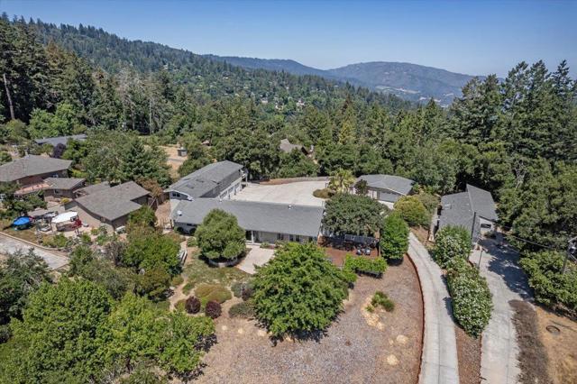 22187 Old Santa Cruz Highway, Los Gatos CA: https://media.crmls.org/mediaz/ee39c47e-b59e-4fb2-abed-a2ca2d76e73b.jpg