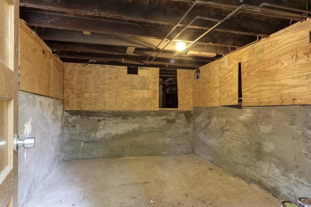 19 S Delaware Street, San Mateo CA: https://media.crmls.org/mediaz/ee3a150c-121f-42ca-838d-5ce0891916a6.jpg