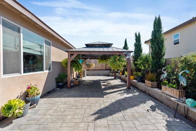 2141 Wildflower Drive, Hollister CA: https://media.crmls.org/mediaz/ee3a409c-7fd3-4231-adf0-3d4ead2dae06.jpg