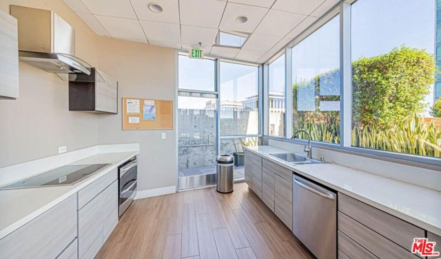 3785 Wilshire Boulevard, Los Angeles CA: https://media.crmls.org/mediaz/ee3bb320-5d14-4611-88eb-e3c93d0b1b92.jpg