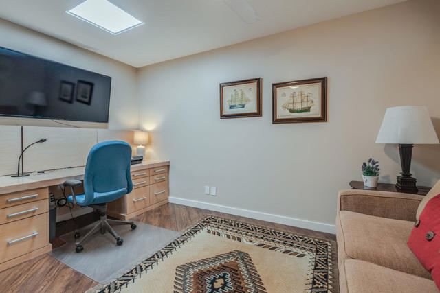 84 La Ronda Drive, Rancho Mirage CA: https://media.crmls.org/mediaz/ee3bbf7c-4c02-44ab-a84b-312099da0167.jpg