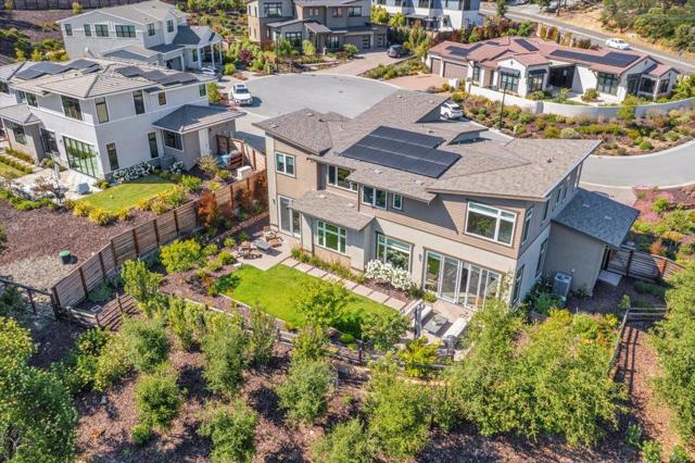 115 Wika Ranch Court, Redwood City CA: https://media.crmls.org/mediaz/ee3c9926-6533-4cbf-aff7-e76a9bff6a7c.jpg