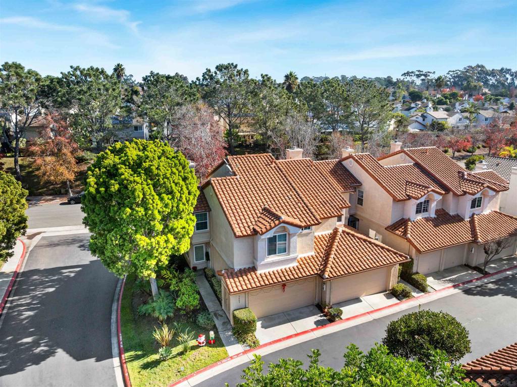 3811 Creststone