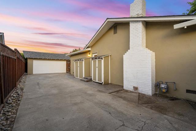 68 N Midway Street, Campbell CA: https://media.crmls.org/mediaz/ee3dc6f7-96db-4724-a454-36f290abe32a.jpg