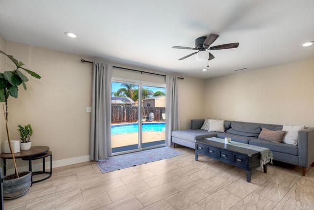 Detail Gallery Image 7 of 25 For 924 Daisy St, Escondido,  CA 92027 - 3 Beds | 2 Baths