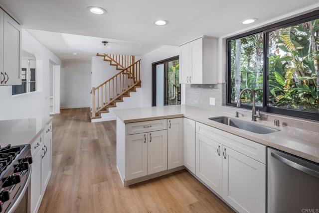 Detail Gallery Image 21 of 54 For 250 258 Hillcrest Dr, Encinitas,  CA 92024 - 9 Beds | 9/2 Baths