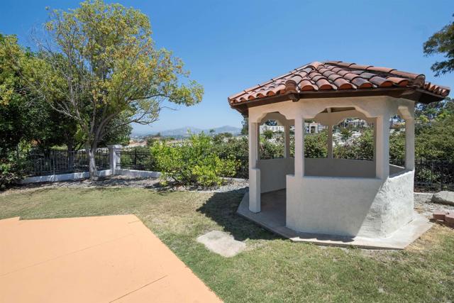 16205 Via Embeleso, San Diego CA: https://media.crmls.org/mediaz/ee3f784a-844a-442f-abfa-bee561fdcd46.jpg