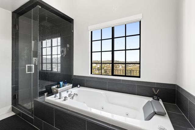 Detail Gallery Image 38 of 71 For 9309 Hillside, Spring Valley,  CA 91977 - 6 Beds | 5 Baths