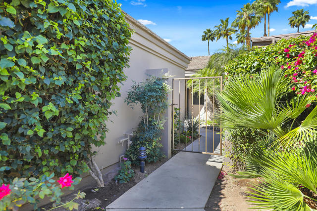 38863 Lobelia Circle, Palm Desert, CA 92211