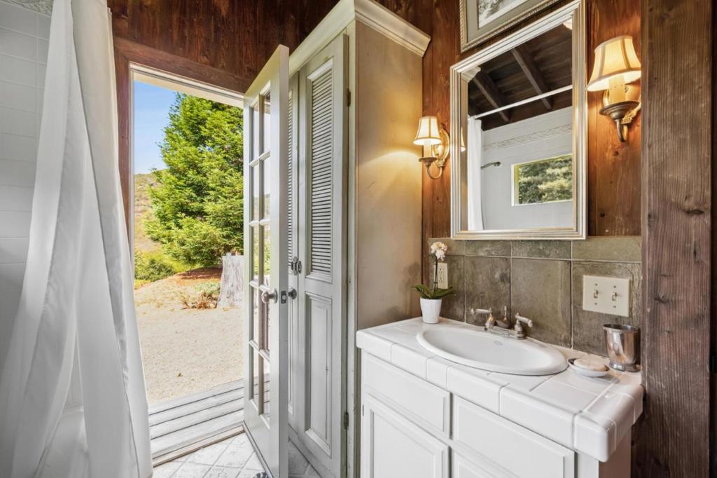 MLS #ML82005863 image #57