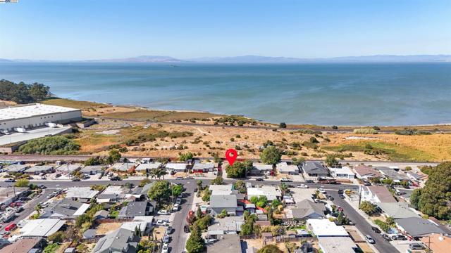 1339 lettia rd, San Pablo CA: https://media.crmls.org/mediaz/ee419b35-f04b-4c04-8c13-99830114f735.jpg