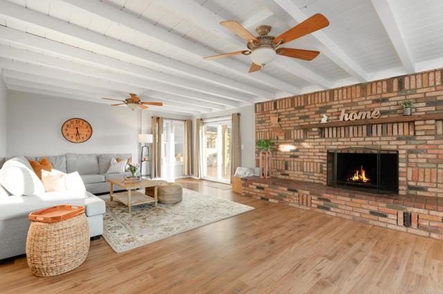 Detail Gallery Image 6 of 18 For 9243 Stoyer Dr., Santee,  CA 92071 - 4 Beds | 2 Baths