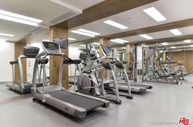 1818 Thayer Avenue, Los Angeles CA: https://media.crmls.org/mediaz/ee41e9f6-eaca-44d0-b7b4-61b61971b304.jpg