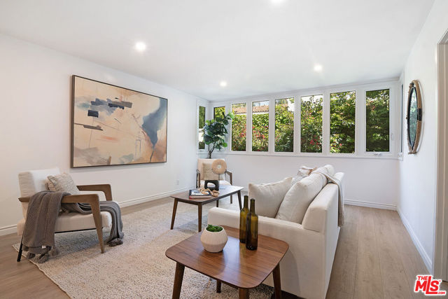10725 Ohio Avenue, Los Angeles CA: https://media.crmls.org/mediaz/ee426132-4972-40c8-8830-8bc97185cfdd.jpg