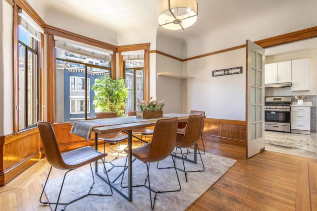 806810 Union Street, San Francisco CA: https://media.crmls.org/mediaz/ee446e80-0326-49eb-9fca-08072396ad62.jpg