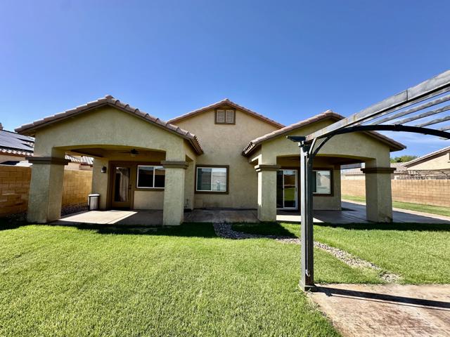 3827 Sandy Point Drive, Blythe CA: https://media.crmls.org/mediaz/ee44e48e-5dc8-4802-ad47-89dd1ad89f4a.jpg