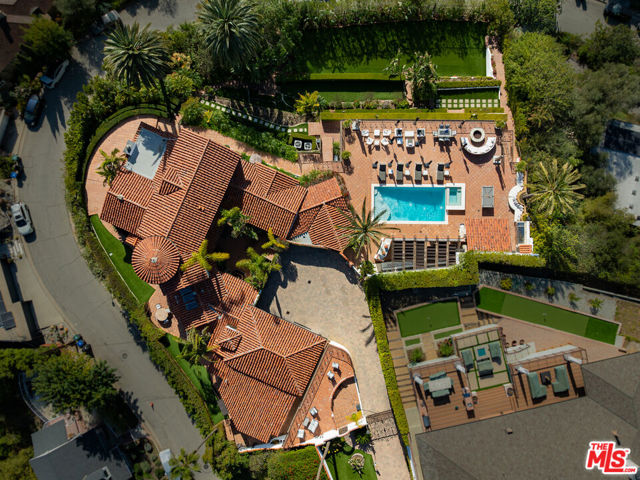 330 Kempton Road, Glendale CA: https://media.crmls.org/mediaz/ee45d0f6-48aa-4740-abdf-00559f43fca7.jpg
