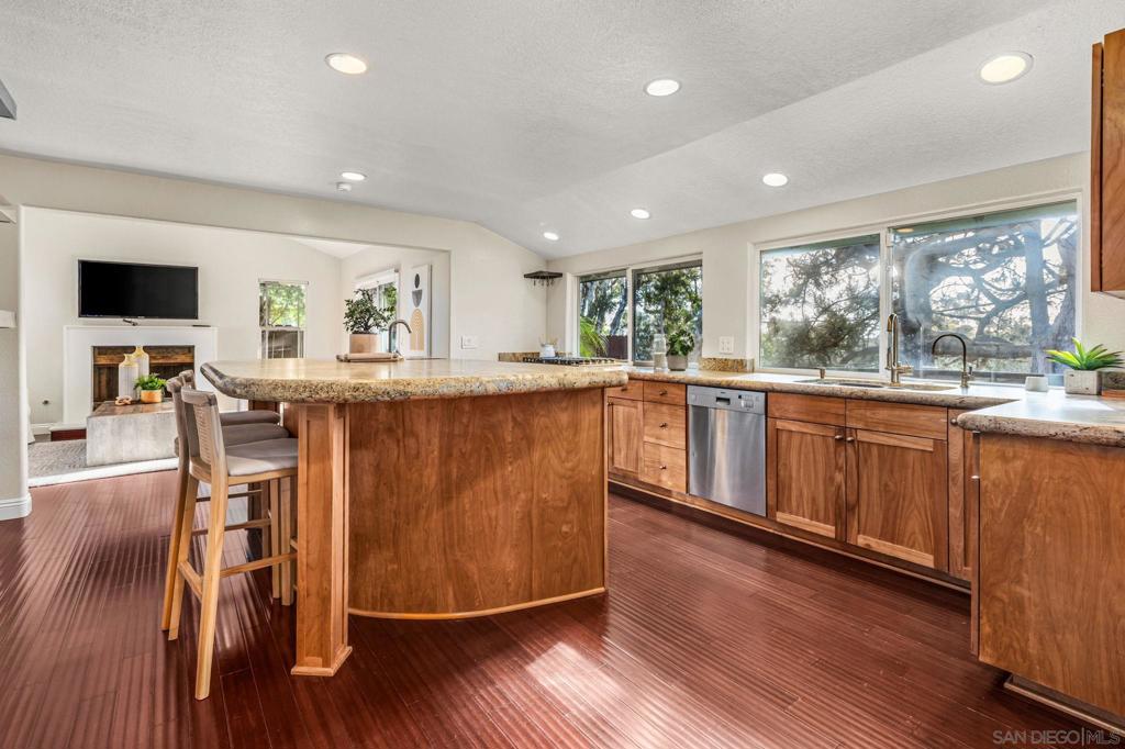 2036 Christy - photo 10