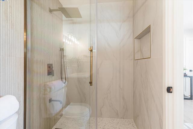 Image 35 of 49 For 344 Silvertip Ct