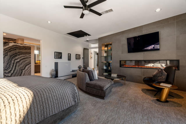 108 Waterford Circle, Rancho Mirage CA: https://media.crmls.org/mediaz/ee483a02-09e0-4251-afb8-30419832d410.jpg