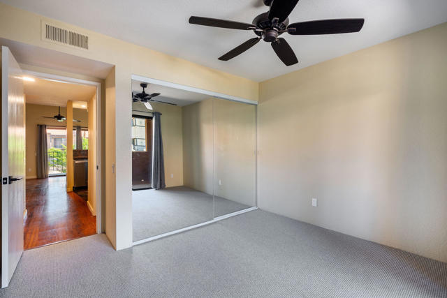 291 E Mel Avenue, Palm Springs CA: https://media.crmls.org/mediaz/ee499c7b-b306-4ed8-82da-87e9a30c4dd9.jpg