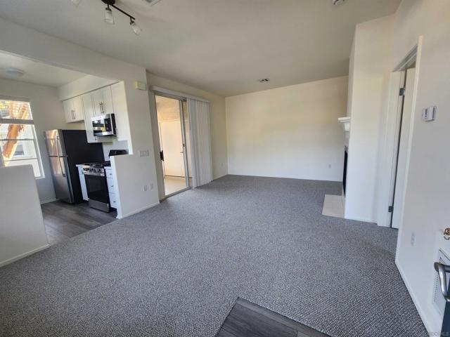 3514 Caminito El Rincon, San Diego CA: https://media.crmls.org/mediaz/ee4ae75f-b528-4245-806a-9c32fa975af8.jpg