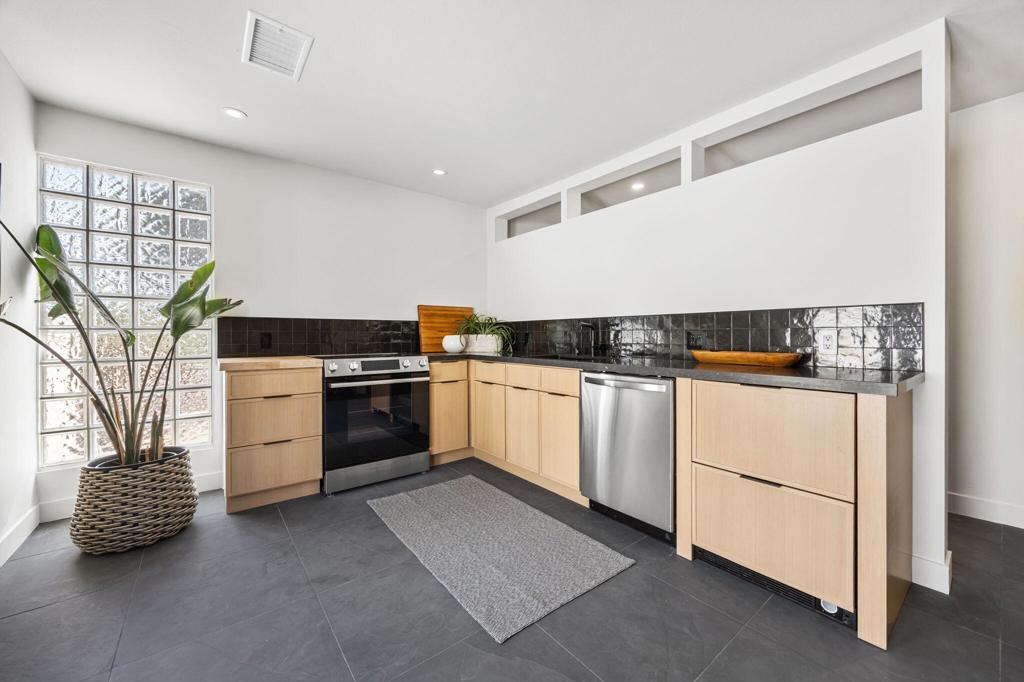 MLS #219146337PS image #37