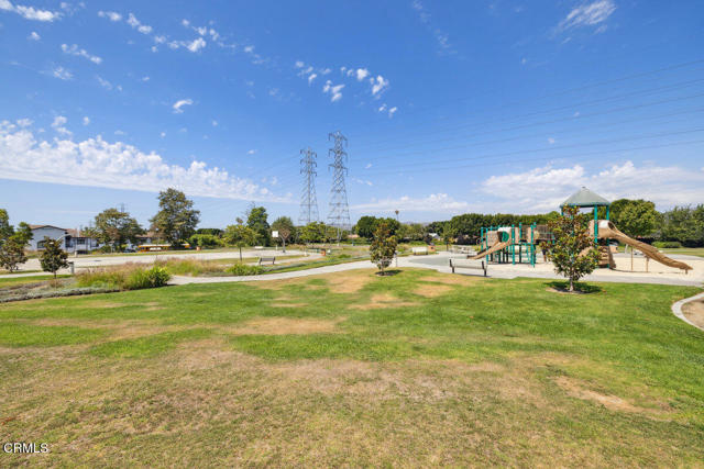 1740 TANAGER Street, Ventura CA: https://media.crmls.org/mediaz/ee4d3110-1da7-400f-bcc9-3bfc18342ebc.jpg