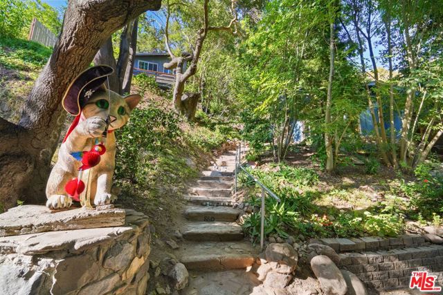 860 Old Topanga Canyon Road photo 4