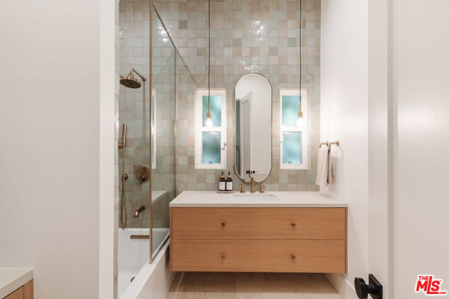 4508 Vesper Avenue, Sherman Oaks CA: https://media.crmls.org/mediaz/ee4d800a-18a4-4535-bc2c-efc339b237b6.jpg