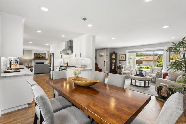 Detail Gallery Image 6 of 38 For 1951 Belmore Ct, El Cajon,  CA 92020 - 4 Beds | 2/1 Baths