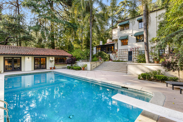 5321 Alta Canyada Road, La Canada Flintridge CA: https://media.crmls.org/mediaz/ee4f121c-ff73-4fe1-bced-af535491a018.jpg