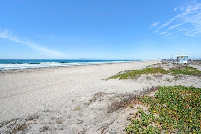 3 Aruba Bnd, Coronado CA: https://media.crmls.org/mediaz/ee4fc52f-3cd3-4071-9556-0c58ae75cd0e.jpg