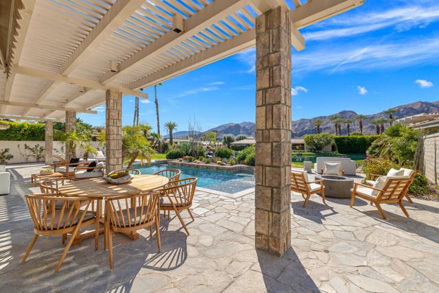 9 Regency Drive, Rancho Mirage CA: https://media.crmls.org/mediaz/ee50c66c-6b57-475f-90e0-ae96880ed712.jpg