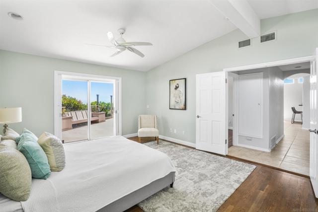 3539 Mount Laurence Dr, San Diego CA: https://media.crmls.org/mediaz/ee51055e-0111-4125-adb6-ec7308416a33.jpg