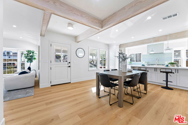 8507 Naylor Avenue, Los Angeles CA: https://media.crmls.org/mediaz/ee512397-7ab9-408e-8cdd-ce29b035f491.jpg