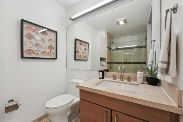1 S Park Street, San Francisco CA: https://media.crmls.org/mediaz/ee52111e-7ecd-4514-9c1a-52ff72365898.jpg