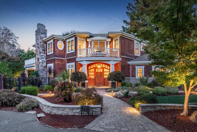 941 Berry Avenue, Los Altos CA: https://media.crmls.org/mediaz/ee529d21-6dfe-4d6c-a221-995cd27f65d5.jpg