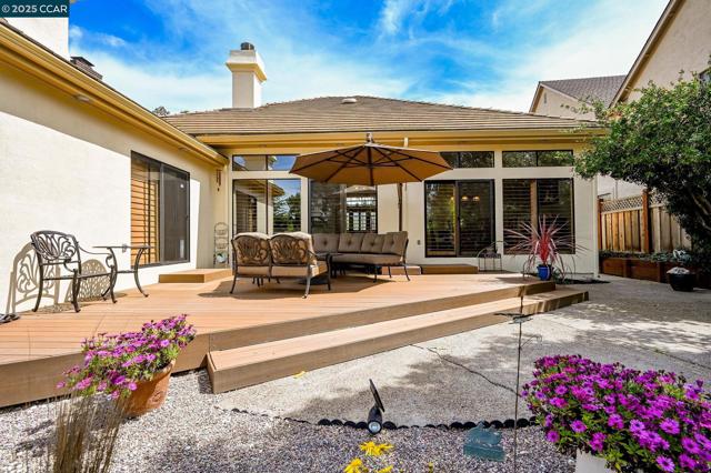 715 Blue Spruce Dr, Danville CA: https://media.crmls.org/mediaz/ee52a45d-fd3e-466c-ad62-614497cb0222.jpg